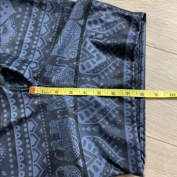 My Inner Fire Sacred Elephant Print Yoga Capri Crop Leggings - Picture 9 of 12